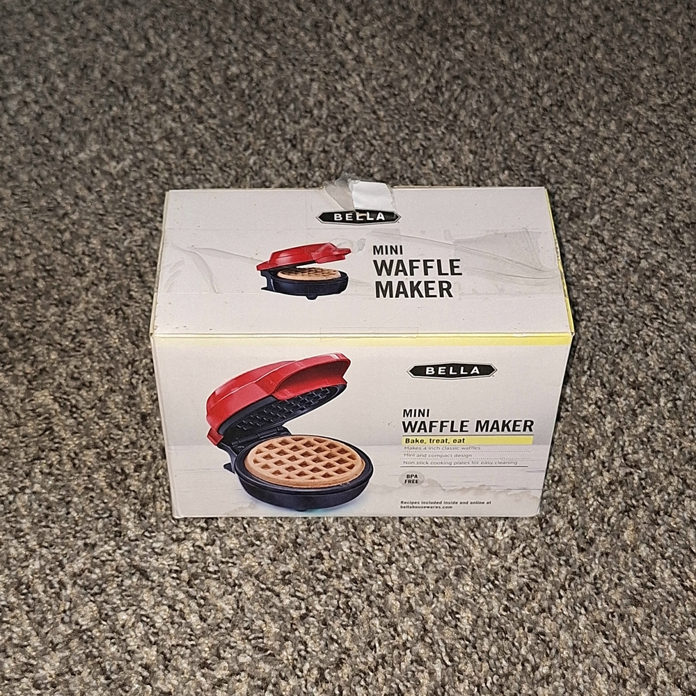 Abella Mini Waffle Maker - Red